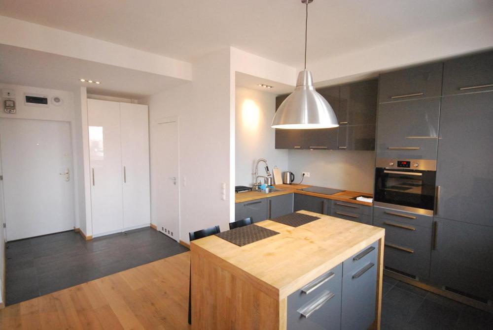 Apartment4You - Solidarnosci Warszawa Pokój zdjęcie