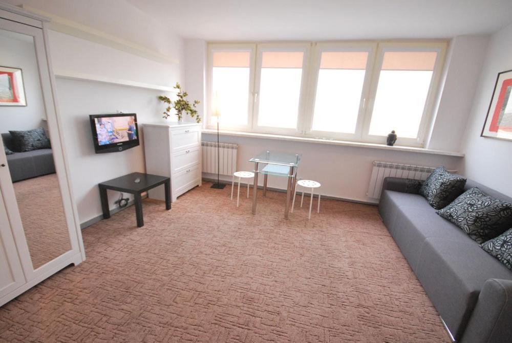 Apartment4You - Solidarnosci Warszawa Pokój zdjęcie