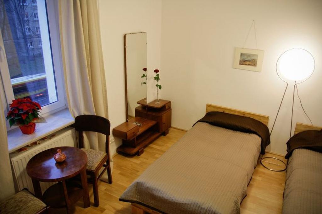 Apartment4You - Solidarnosci Warszawa Zewnętrze zdjęcie